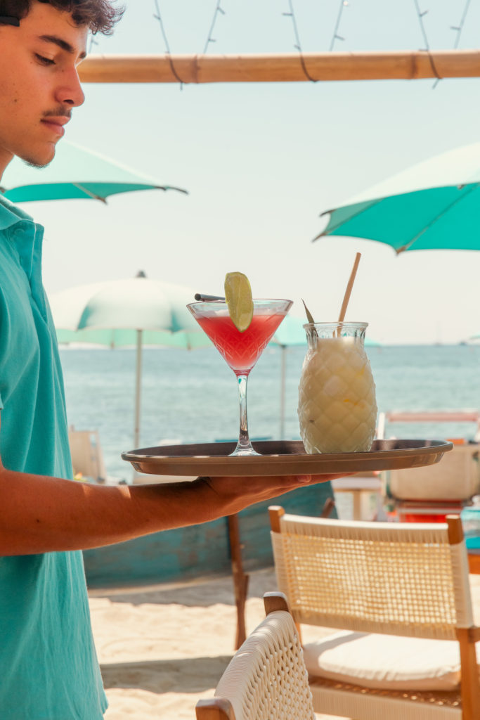 plage so beach restaurant cocktail